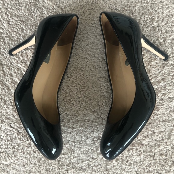 Ann Taylor Patent Leather Black Pumps - Picture 4 of 6